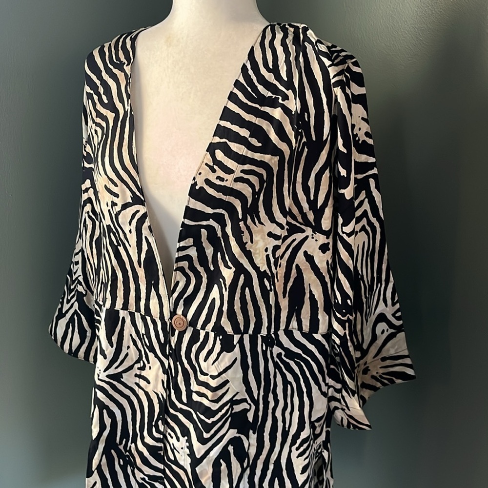 Soft Surroundings Zella Topper Zebra Print Light Weight Top - Picture 4 of 14